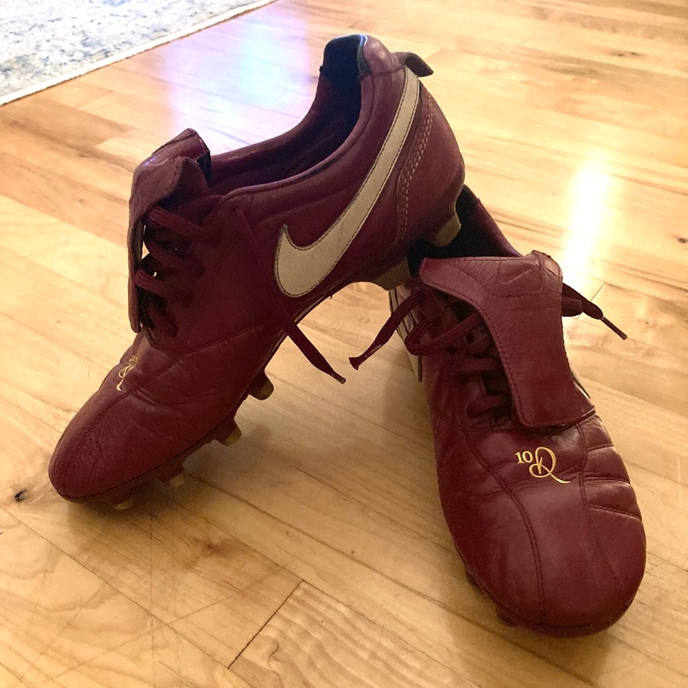 Nike Tiempo Legend Ronaldinho R10 Red FG Cleats